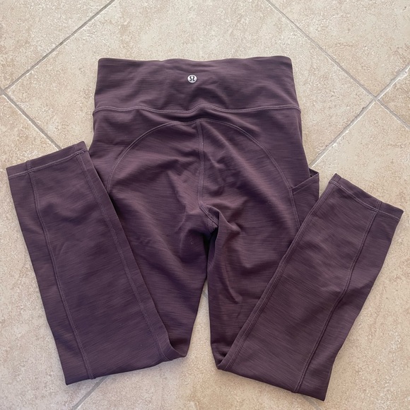 21” LULULEMON LEGGINS SIZE 4, in a great condition❗️FIRM PRICE❗️ - Picture 2 of 7